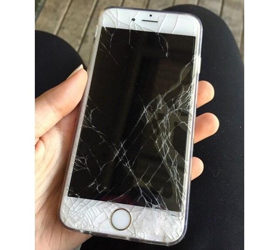 iphone 6s plus bị rơi vỡ màn hình